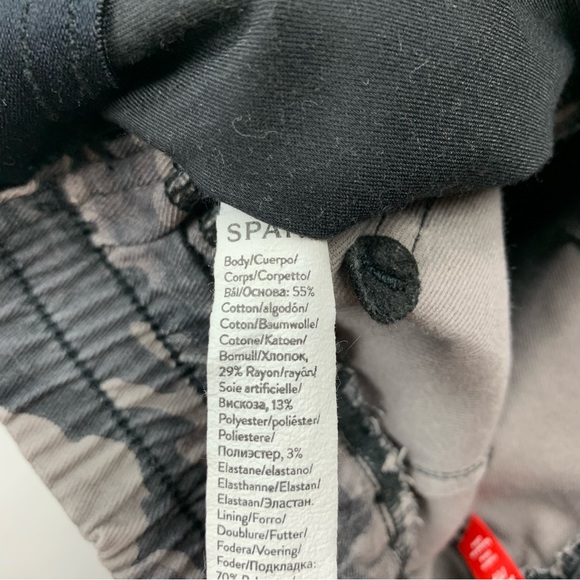 SPANX Gray Camo Jogger Pants XS - Picture 7 of 12